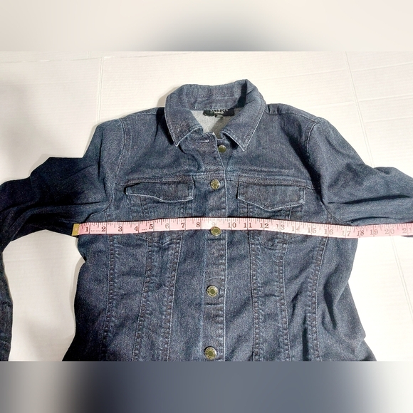 Talbots Denim Jacket w/ French Cuff Sleeves. Dark Blue Denim. Size 10 - Picture 9 of 10